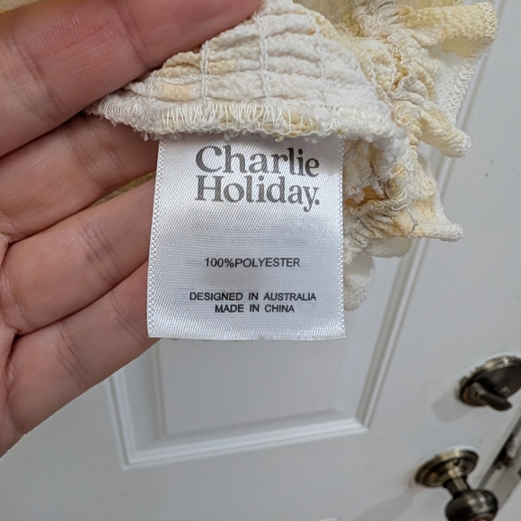 Charlie Holiday Lola Yellow Floral Smocked Blouse - Picture 4 of 4